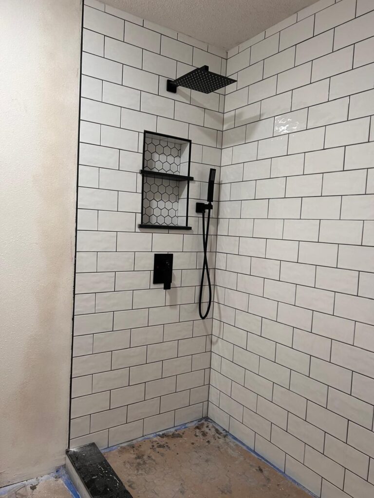 Getting Rid of the Tub: Why Naples Owners Are Switching to Walk-In Showers